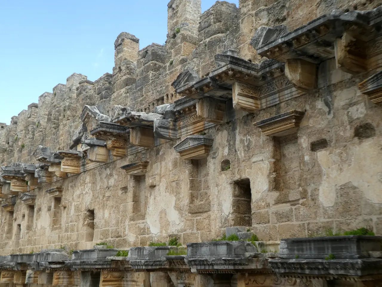 Perge, Aspendos og Side