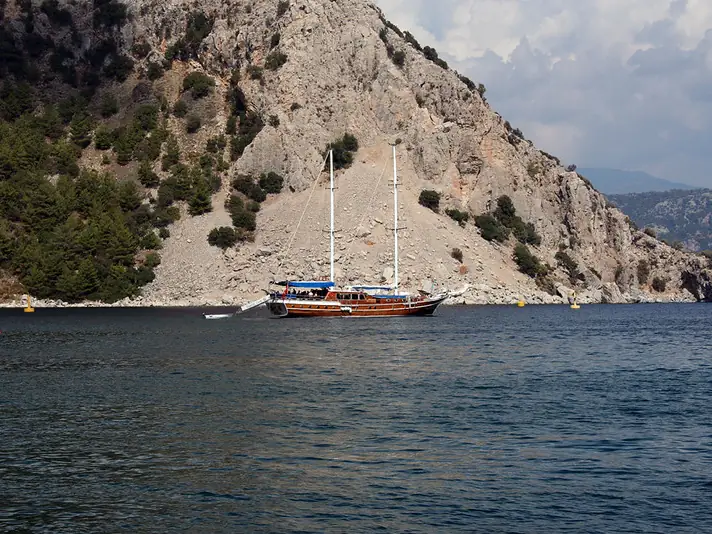 Hisarönü Koyları Tekne Turu