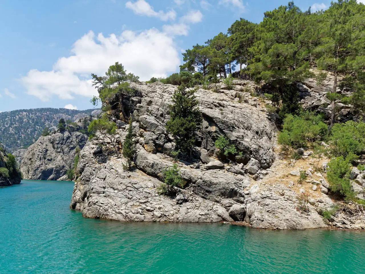 Green Canyon Boat Trip